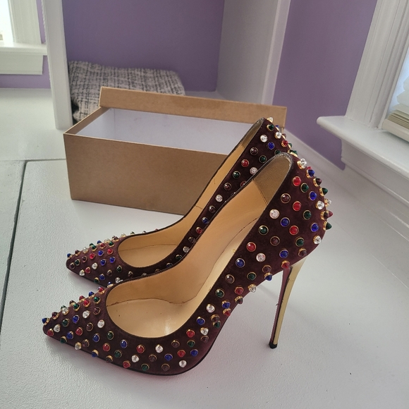 CHRISTIAN  LOUBOUTIN FOLLIES CABO SUEDE PUMP (BURGUNDY ) - Picture 5 of 8